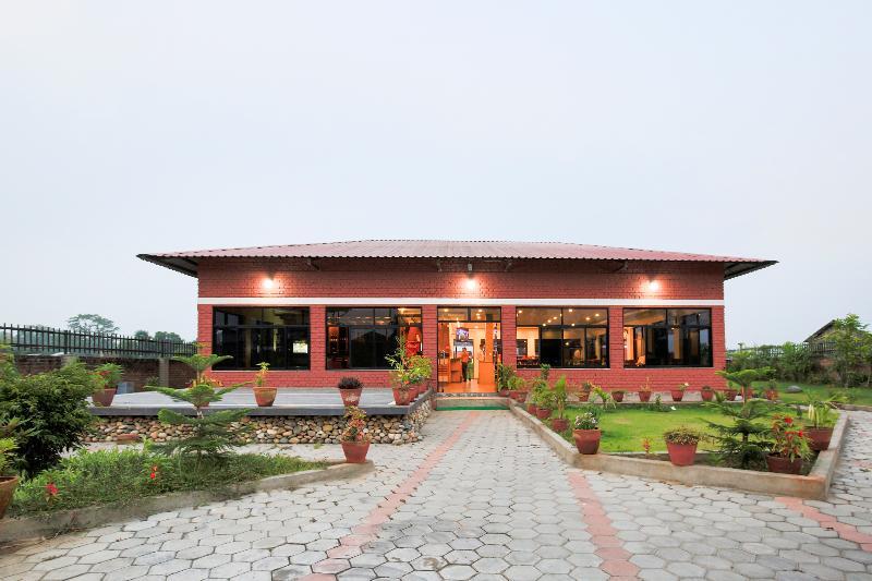 Hotel Vision Safari Pvt Ltd Sauraha Exterior foto